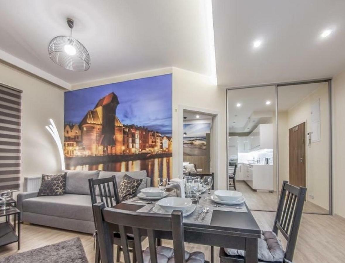 Granary Island Apartment II กดัญสก์ ภายนอก รูปภาพ