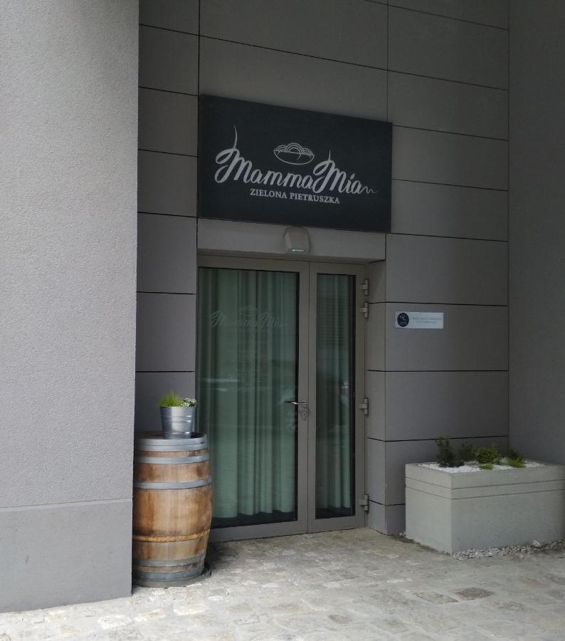 Granary Island Apartment II กดัญสก์ ภายนอก รูปภาพ